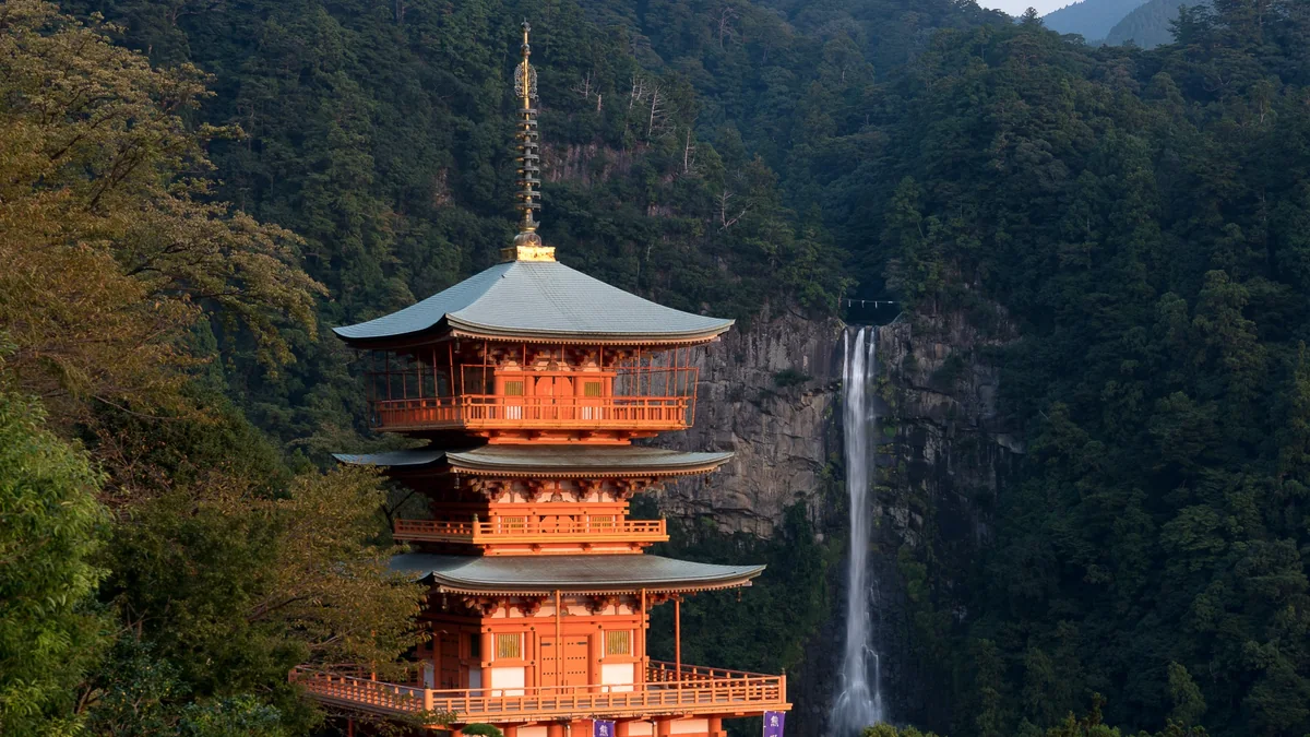 Seiganto-ji Pagoda and Nachi Falls in Wakayama