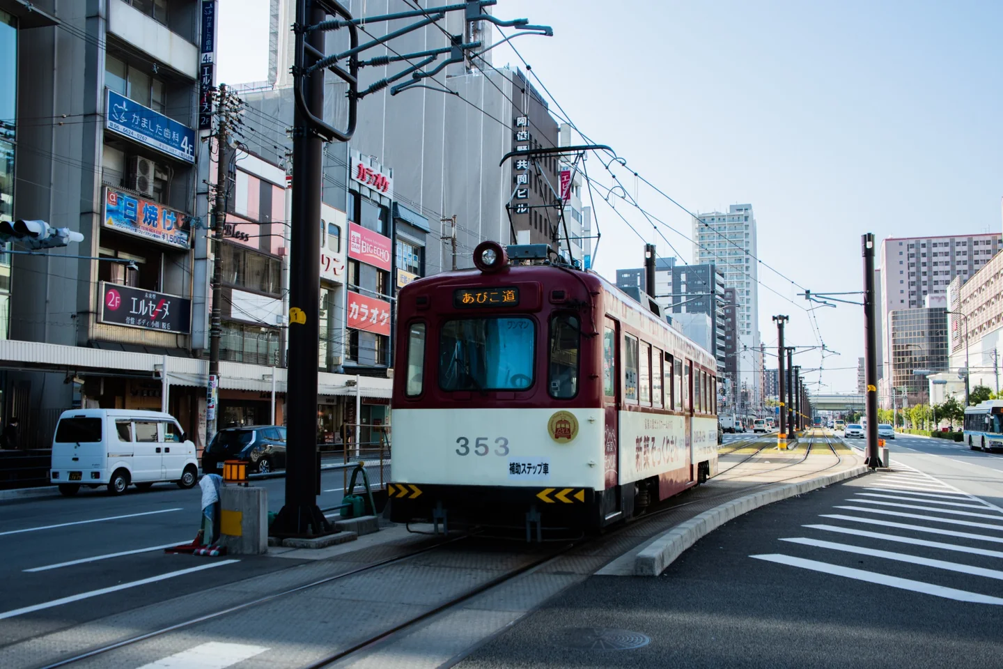 Hankai Tram bound for Abikomichi on a street in southern Osaka