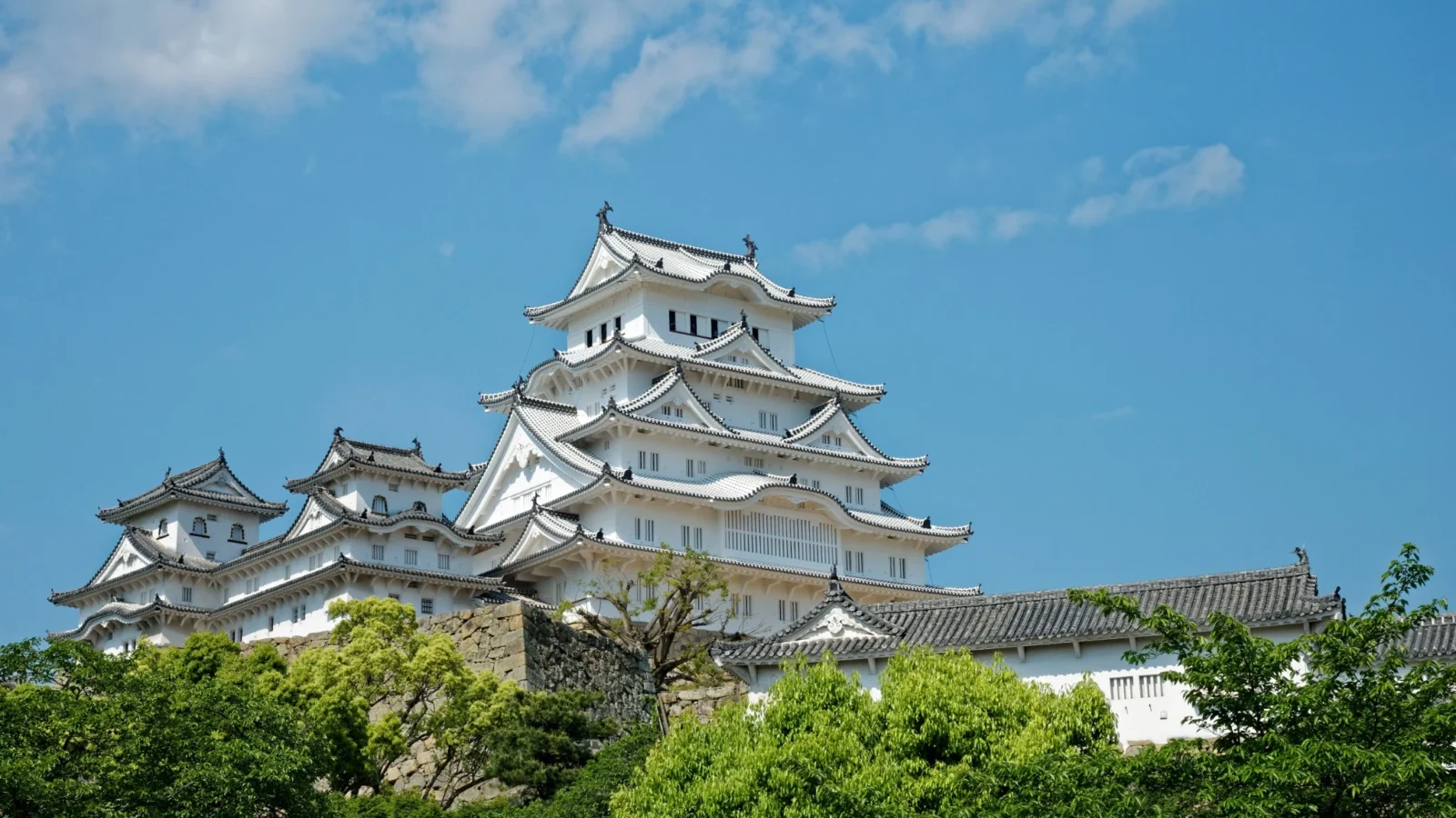 Himeji Castle on a sunny day, one of the best day trips from Osaka