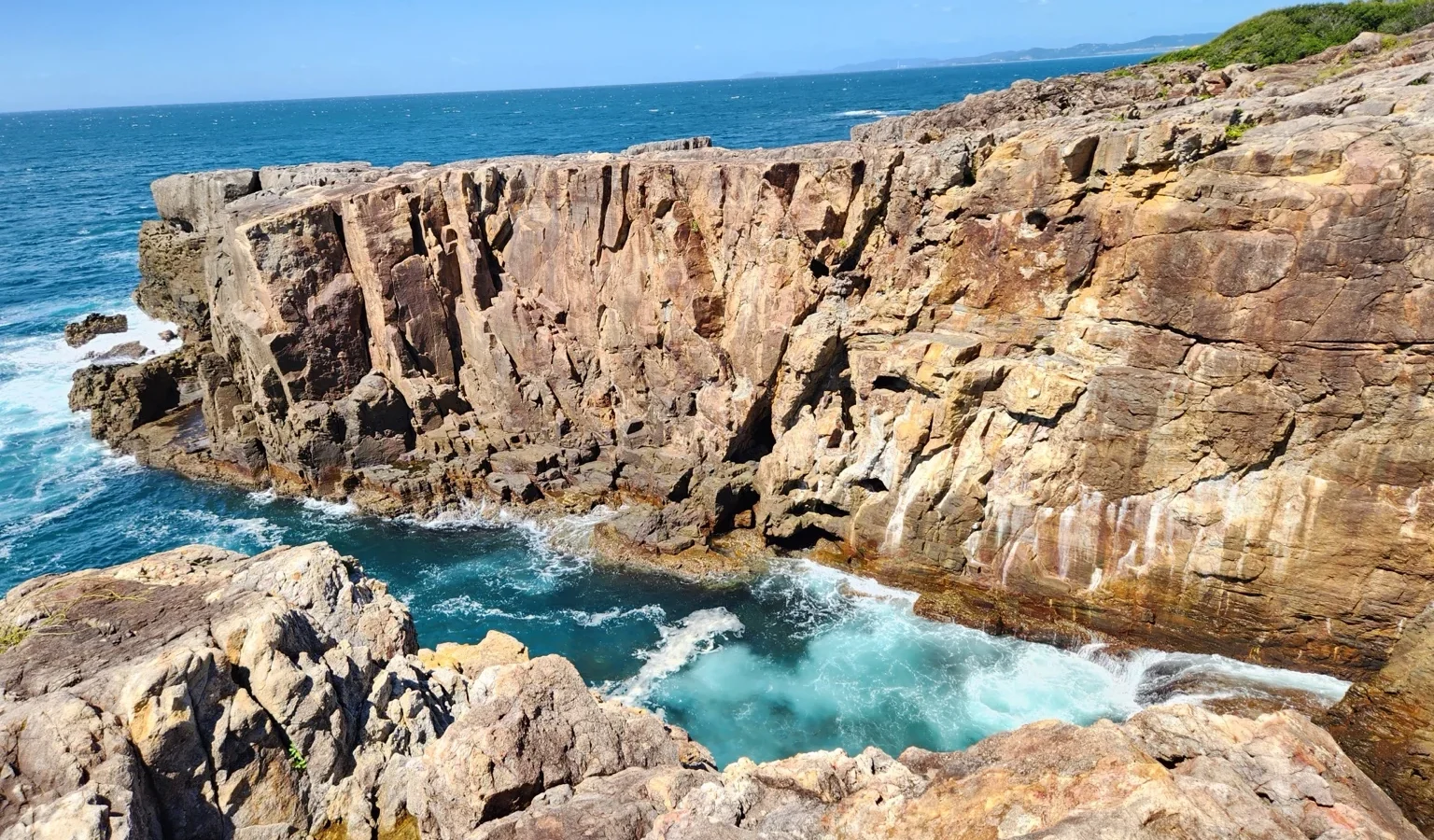 Sandanbeki Cliffs overlooking the Pacific Ocean in Shirahama