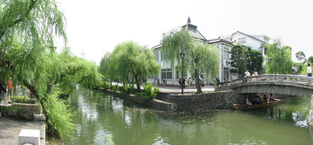 Kurashiki Day Trip from Osaka: Canals, Old Streets & Local Food