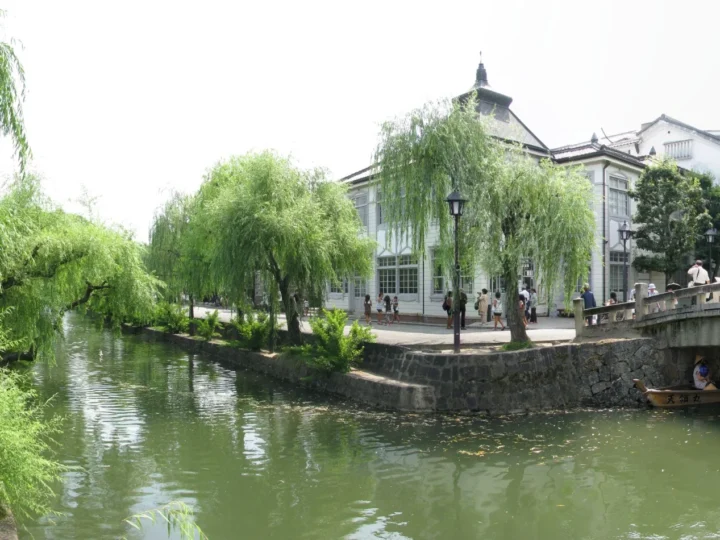 Kurashiki Day Trip from Osaka: Canals, Old Streets & Local Food